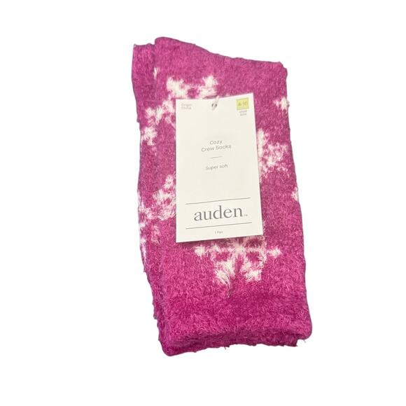 Auden Cozy Crew Socks*Fuschia Snowflakes*New with tags* Shoe size 4-10 - Picture 1 of 2